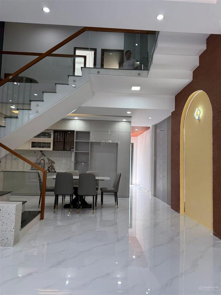 Nhà 2 tầng 2 mê đường 5,5m phước tường 2