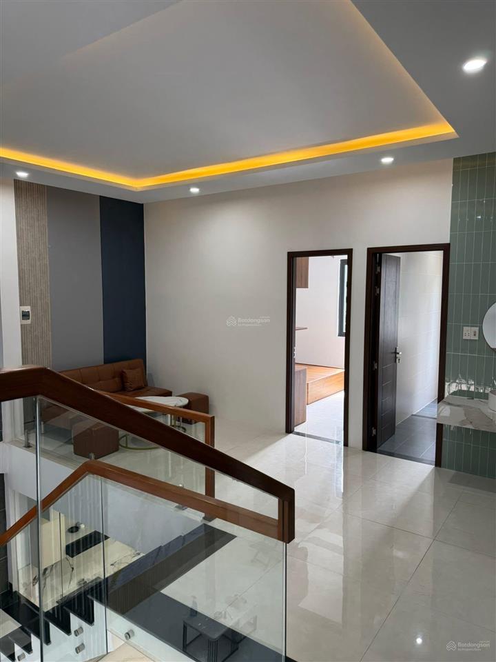 Nhà 2 tầng 2 mê đường 5,5m phước tường 2