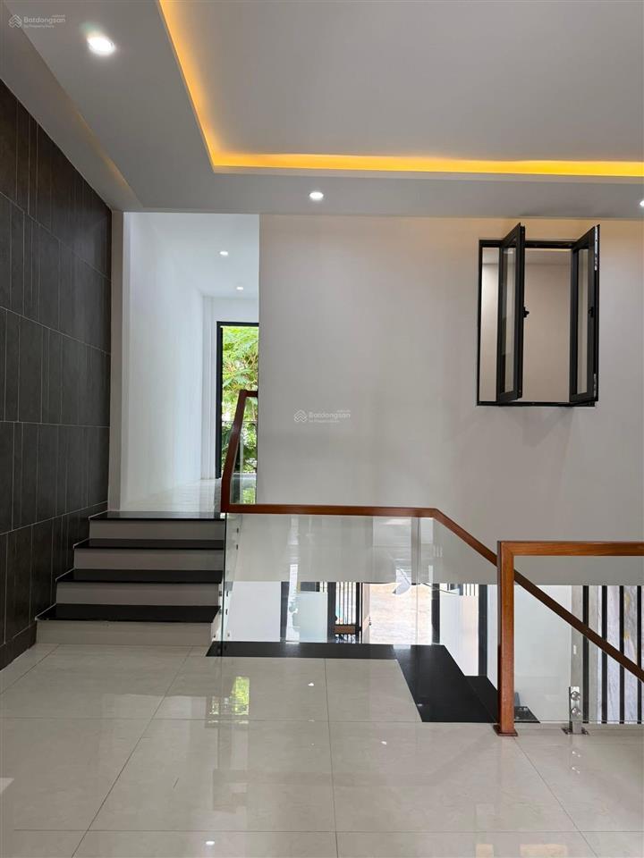 Nhà 2 tầng 2 mê đường 5,5m phước tường 2