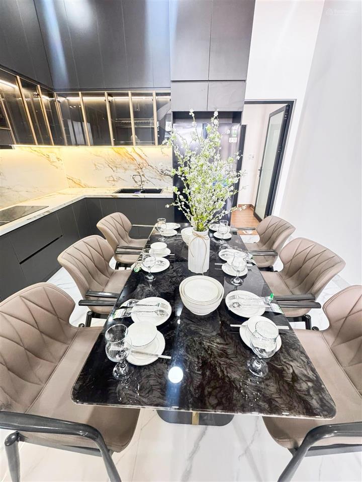 Nhà 3 tầng kiệt ô tô  nội thất cao cấp  90m2  vị trí đẹp