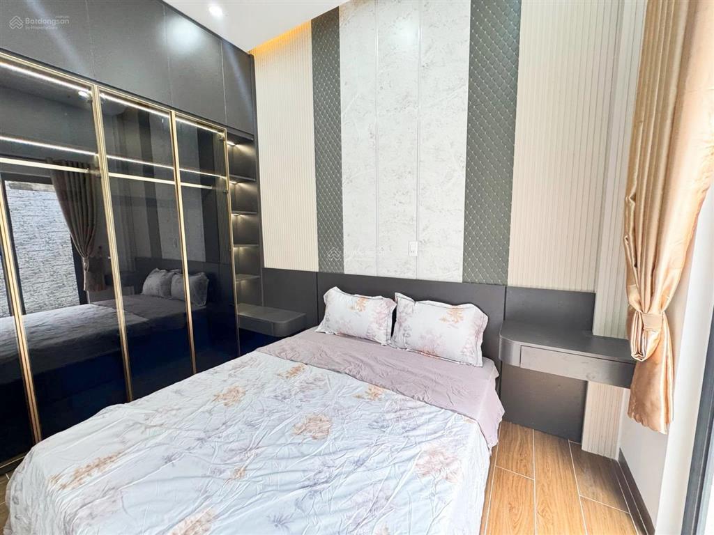 Nhà 3 tầng kiệt ô tô  nội thất cao cấp  90m2  vị trí đẹp