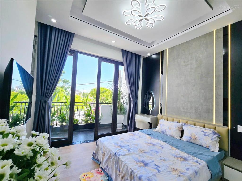 Nhà 3 tầng 3 mê gần biển  kiệt 7m  cách mt 20m  nội thất cao cấp