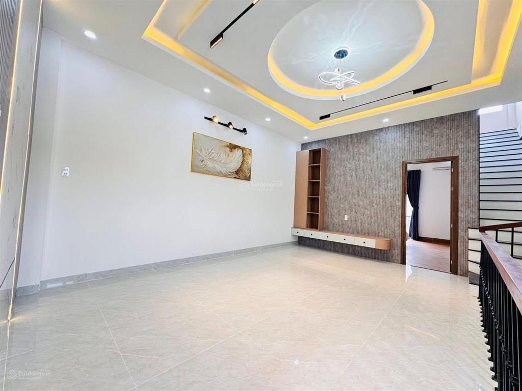 Bán nhanh nhà 3 tầng kiệt 500 tôn đản  dt 110m2  4pn  full nội thất