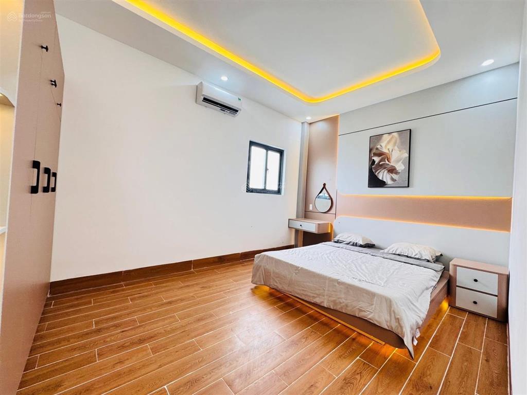 Bán nhanh nhà 3 tầng kiệt 500 tôn đản  dt 110m2  4pn  full nội thất