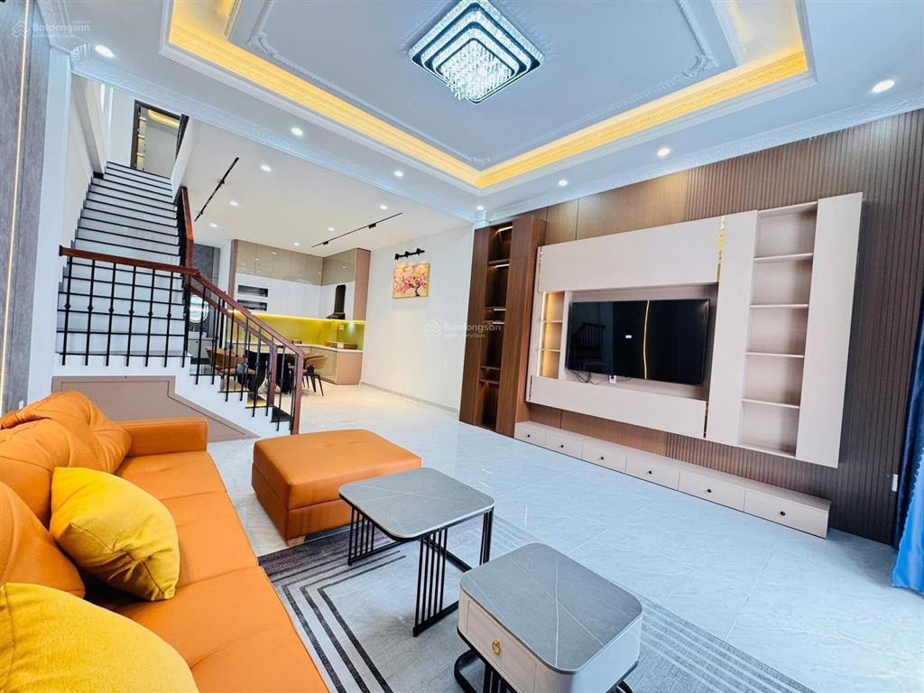 Bán nhanh nhà 3 tầng kiệt 500 tôn đản  dt 110m2  4pn  full nội thất