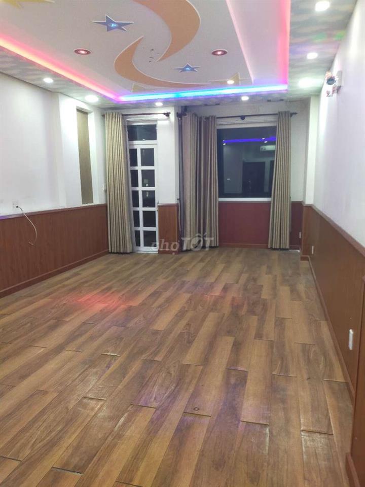 Cho Thuê Gấp MTNB 1054A Cmt8, Q3 Ngay Phạm Văn Hai, Giá 20Tr/Th
