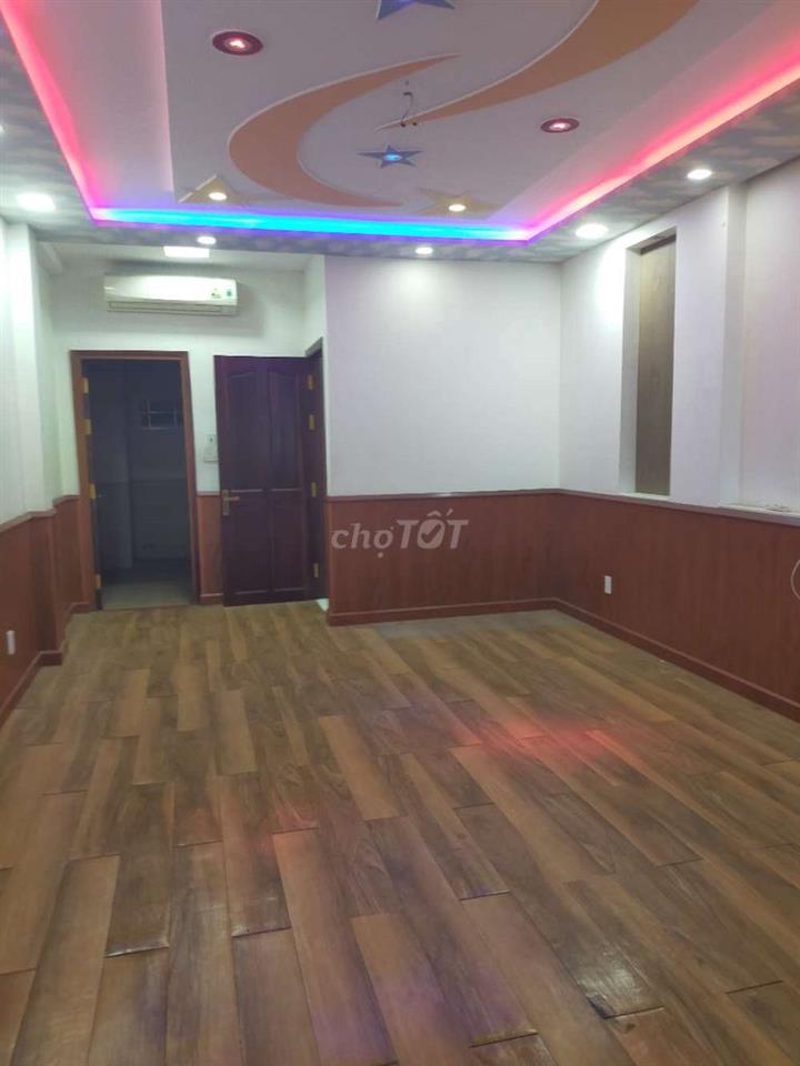 Cho Thuê Gấp MTNB 1054A Cmt8, Q3 Ngay Phạm Văn Hai, Giá 20Tr/Th
