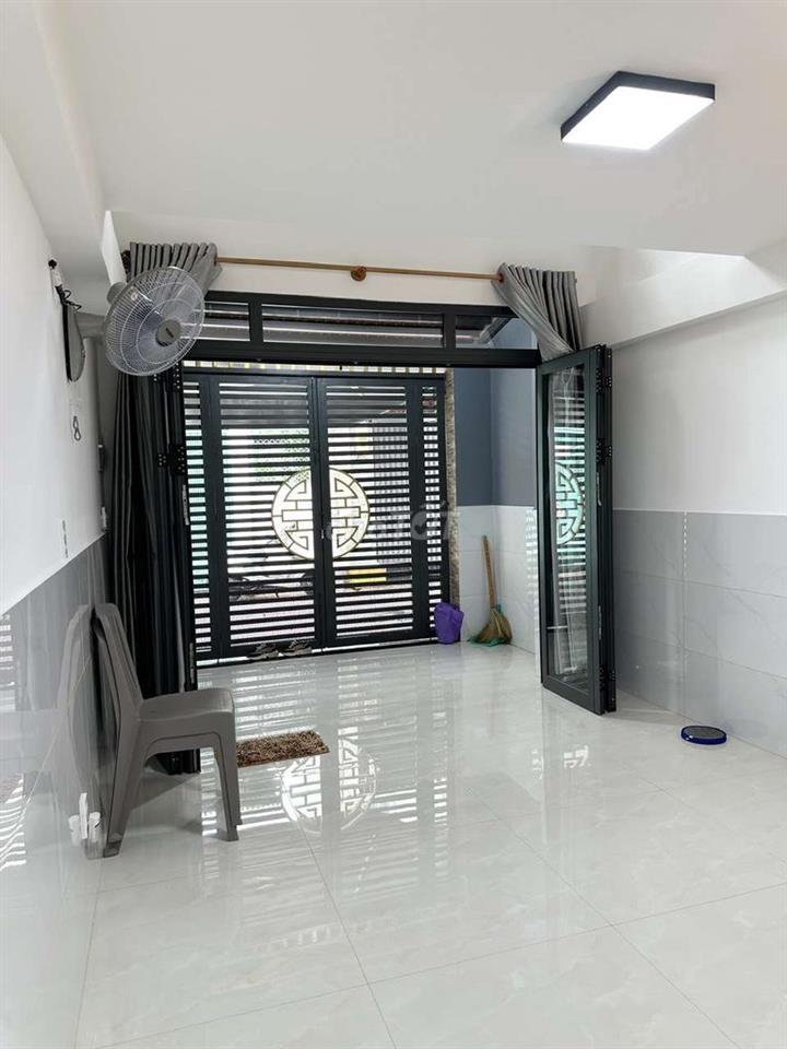 Cho Thuê Gấp Nhà Mới Xây HXH 161B/1A Lạc Long Quân, Q11 Giá 14 tr/th