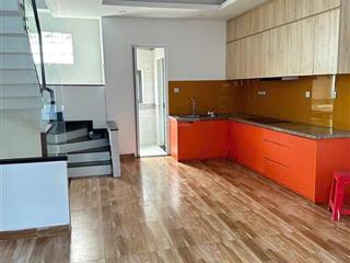 9 tỷ  nhà 5 tầng  mặt tiền 10 bước ra nguyễn thị định q2  ngang 5.1m  đang cho thuê 16tr/th