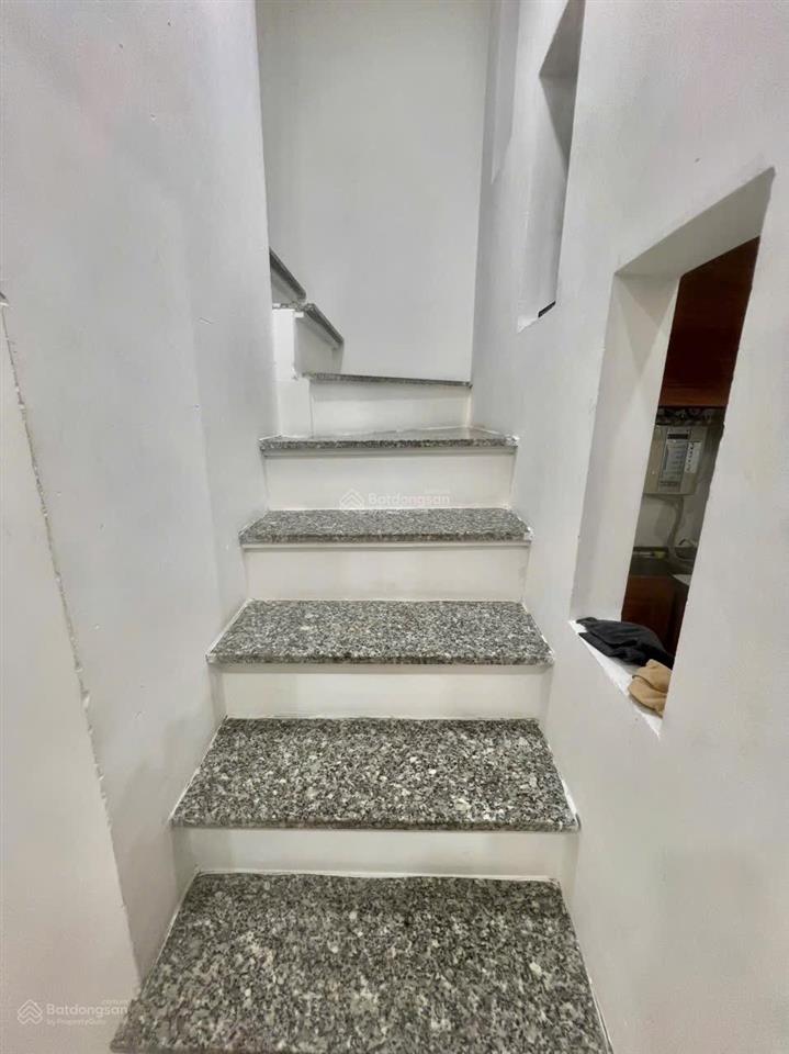 5,1 tỷ có nhà lầu đường ô tô ngay trung tâm sầm uất quận 2 đường lê văn thịnh giao chợ 39