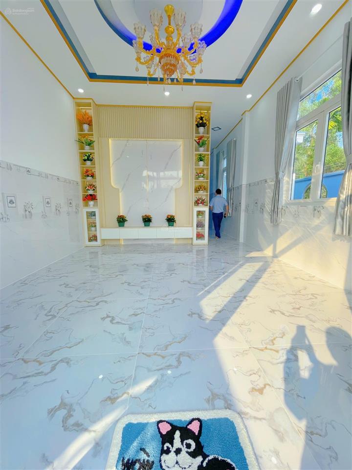 Nhanh thì còn , nhà mới 100% góc 2mt ,ngang 8m sân 2 oto tương bình hiệp chỉ 2t450  việt