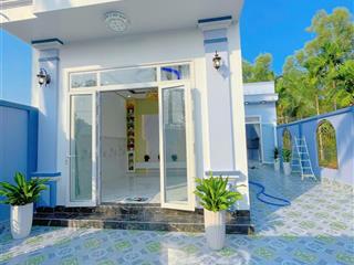 Nhanh thì còn , nhà mới 100% góc 2mt ,ngang 8m sân 2 oto tương bình hiệp chỉ 2t450  việt