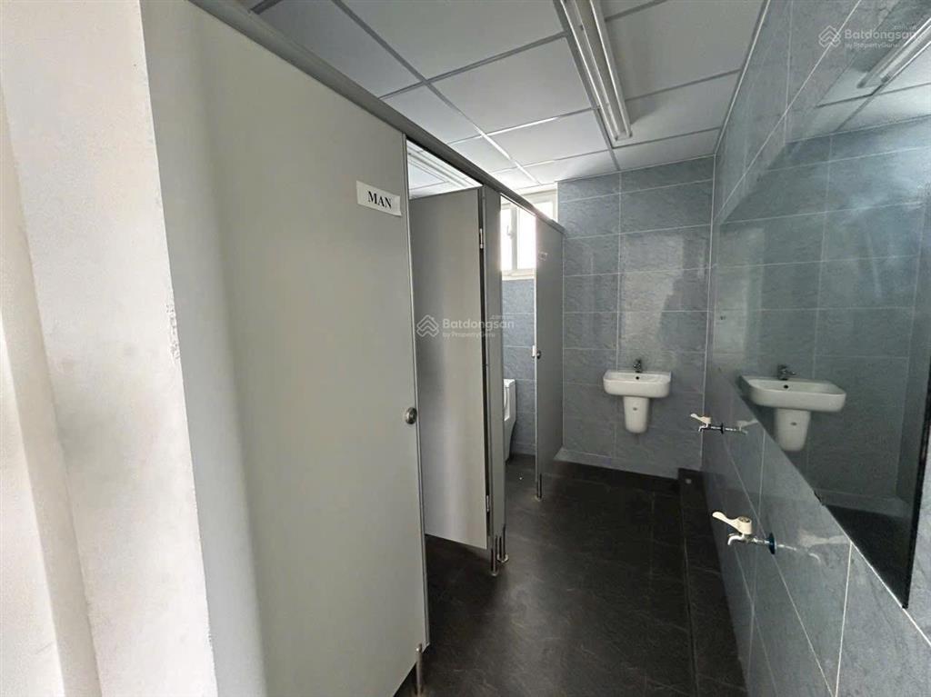 Tòa nhà 7 tầng mặt tiền hồ văn cống, góc 2 mặt tiền 2800m2 có pccc