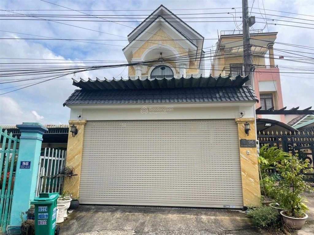 Hàng hiếm , nhà mái thái mặt tiền dx42 phú mỹ , 6x30m thổ cư 120m2 3 tầng 4pn