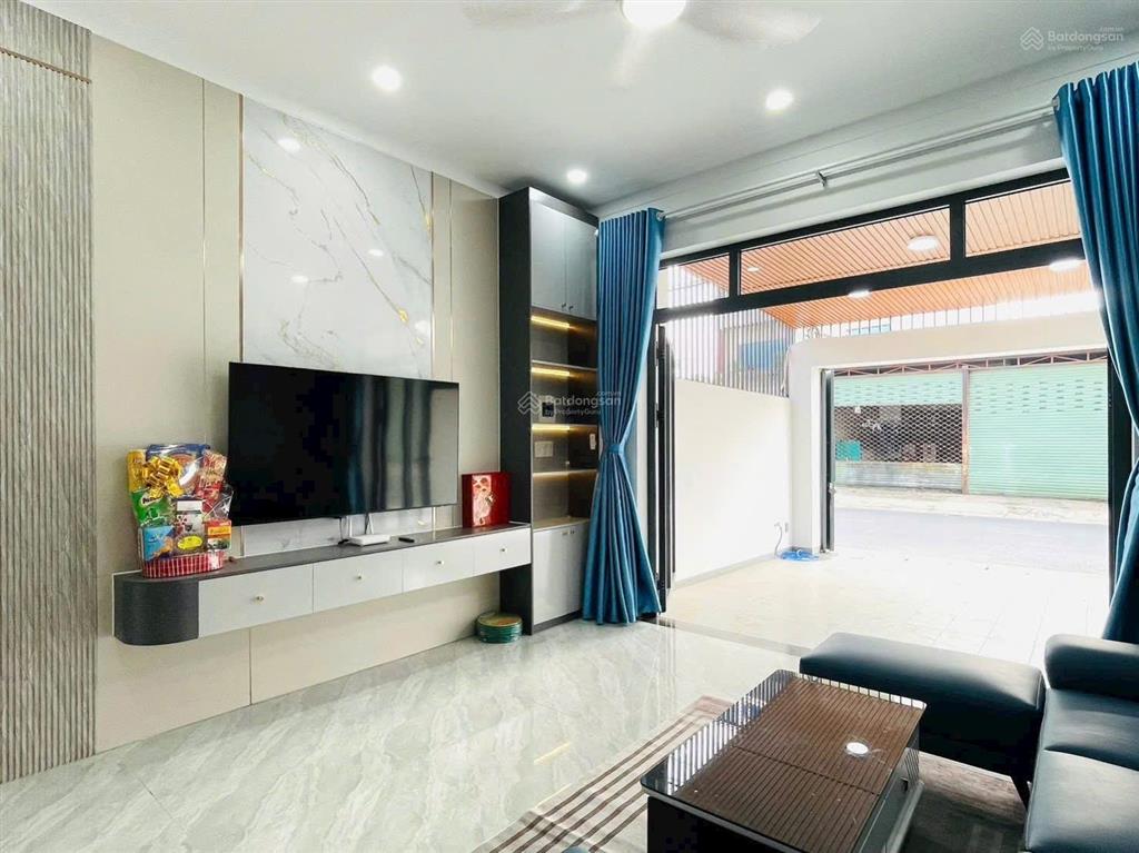 Hót nhà mặt tiền kinh doanh dx 43 phú mỹ giáp hiệp thành, 3 tầng full nội thất đầy đủ