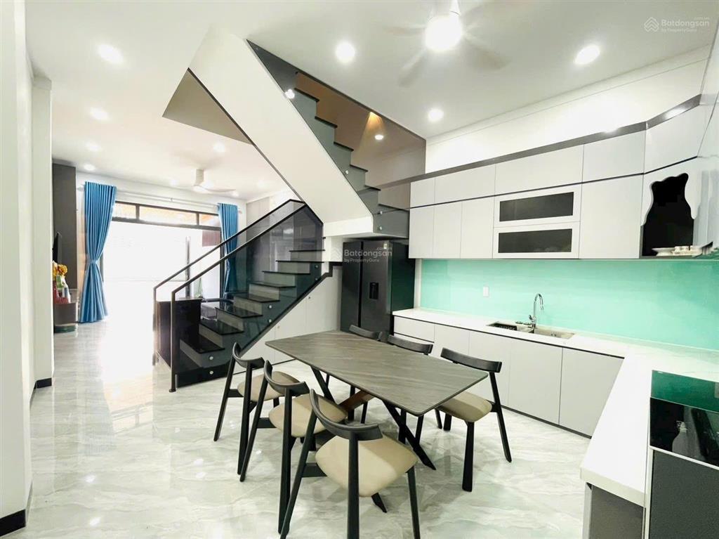 Hót nhà mặt tiền kinh doanh dx 43 phú mỹ giáp hiệp thành, 3 tầng full nội thất đầy đủ