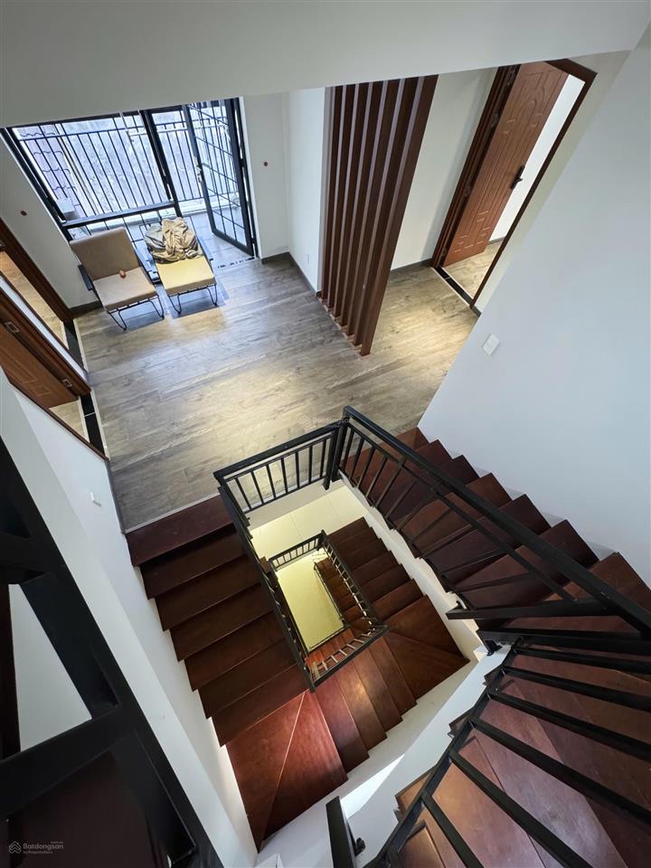 Gấp gấp villa phong cách tây âu chánh nghĩa, gần như full nội thất sang xịn 7pn. 500m2 sàn