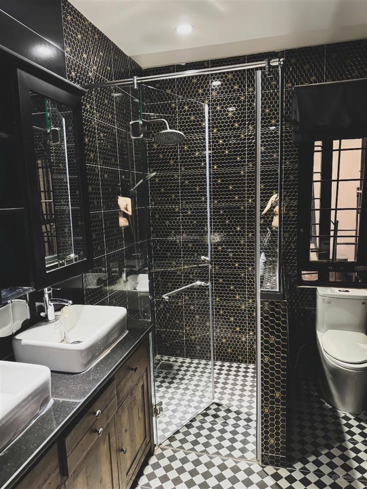 Gấp gấp villa phong cách tây âu chánh nghĩa, gần như full nội thất sang xịn 7pn. 500m2 sàn