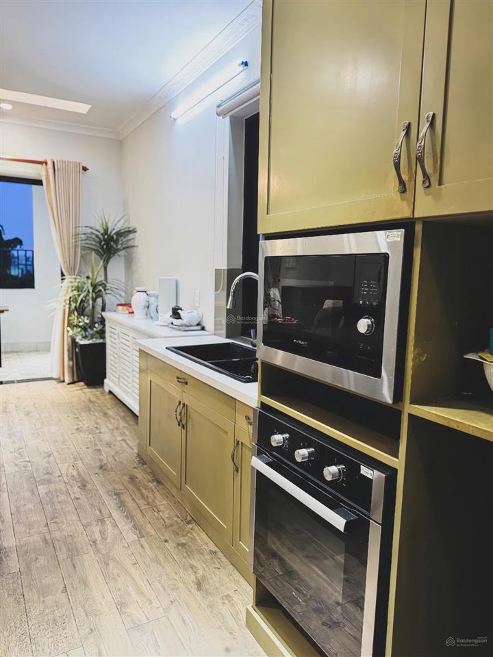 Gấp gấp villa phong cách tây âu chánh nghĩa, gần như full nội thất sang xịn 7pn. 500m2 sàn
