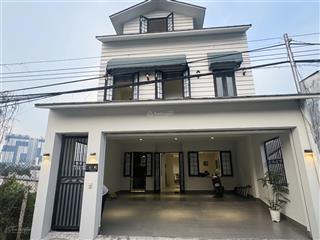 Gấp gấp villa phong cách tây âu chánh nghĩa, gần như full nội thất sang xịn 7pn. 500m2 sàn