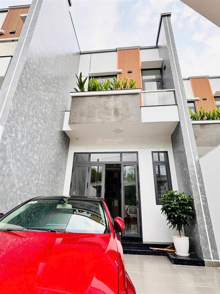 Nhanh ạ chỉ 3 tỉ 150tr là có ngay nhà 1tr1 lầu mới gần bên bệnh viện 1500 giường