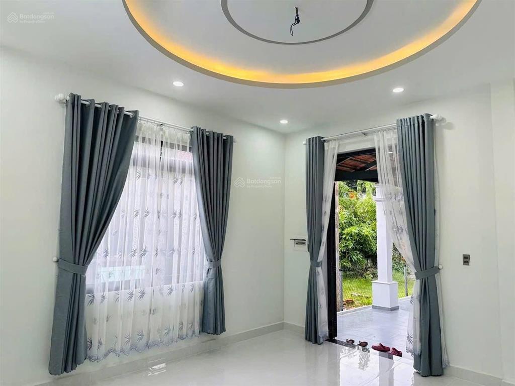 Ngộp giảm 1 tỉ 2 nhà vườn chánh mỹ gần ngã 6 , chợ thủ dầu một 9x38m. thổ cư 100m2
