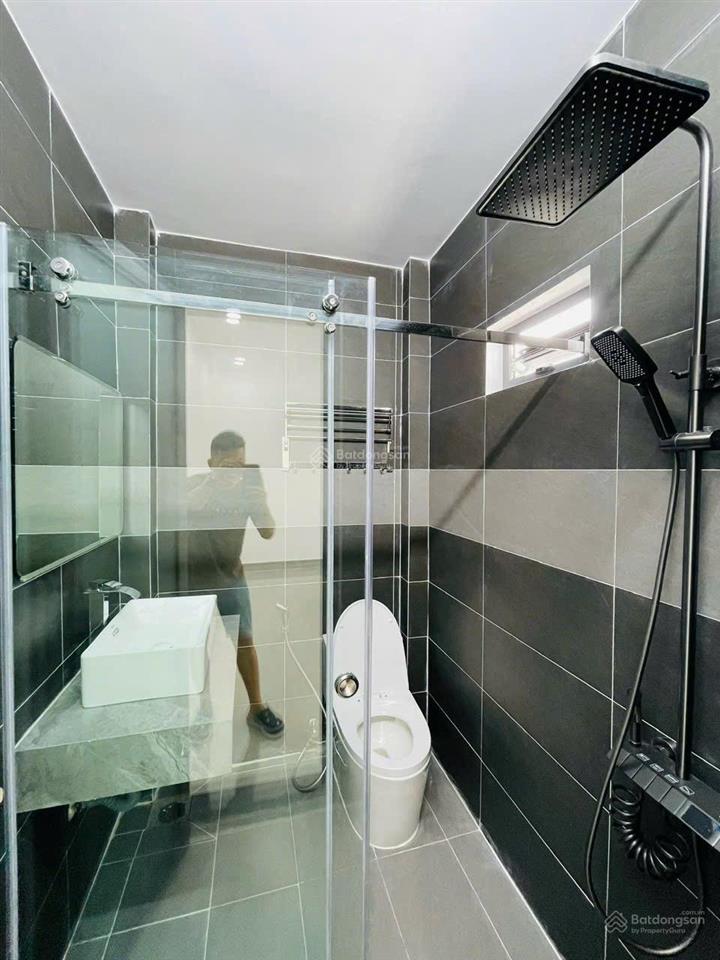 Gấp gấp , nhà phú hoà hẽm 30/4 , 5x25m.full nội thất , đã hoàn công, 1 trệt 1 lầu chỉ 6 tỉ