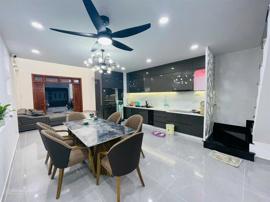 Gấp gấp , nhà phú hoà hẽm 30/4 , 5x25m.full nội thất , đã hoàn công, 1 trệt 1 lầu chỉ 6 tỉ