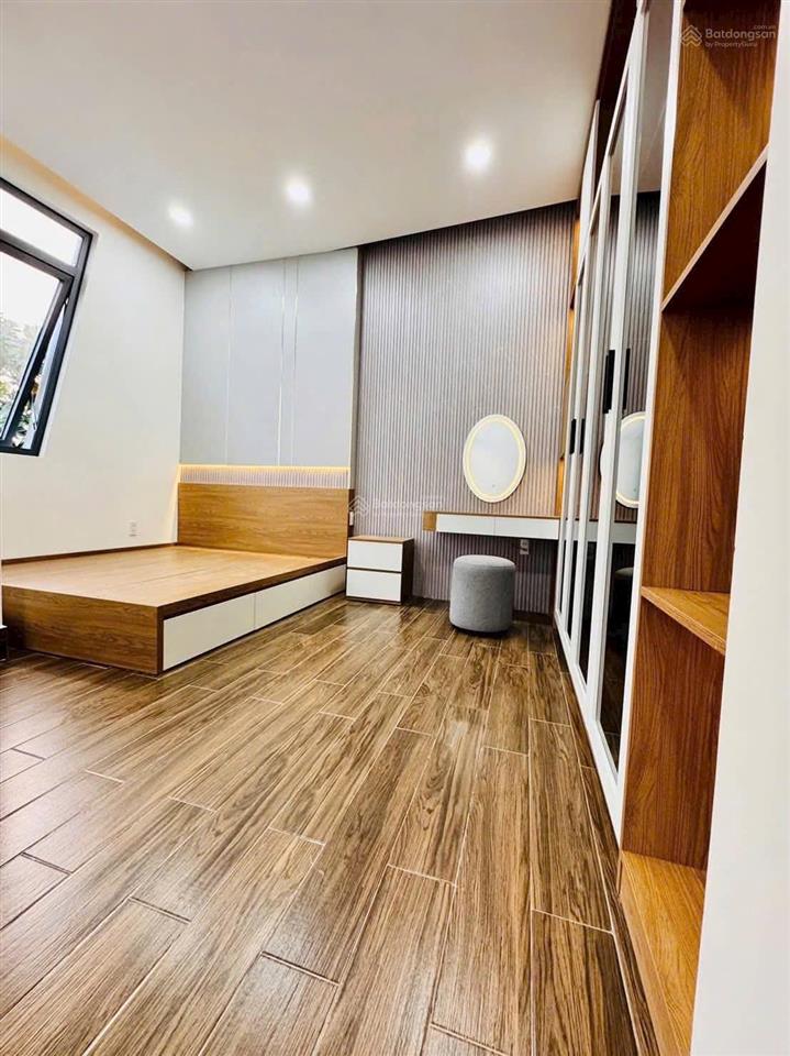 Nhà căn góc phường hiệp thành 230m² sàn, 1 trệt 2 lầu sân 2 oto nhựa 5m. vị trí đẹp