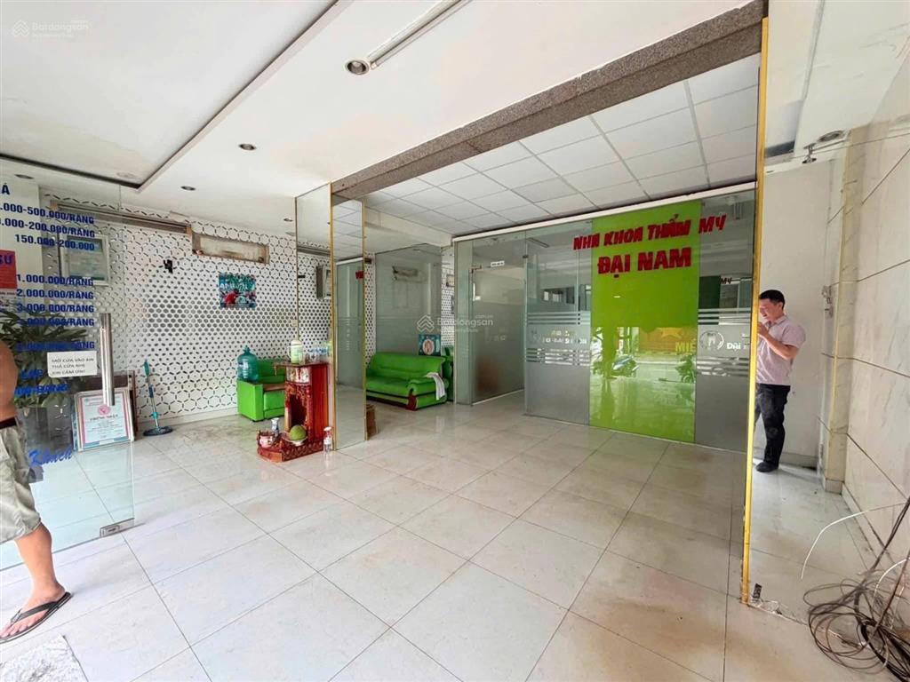 Mặt bằng kinh doanh đường yersin 7x15m. 1 trệt 3 lầu đang sơn mới chỉ 40tr/th, gần ngã 6