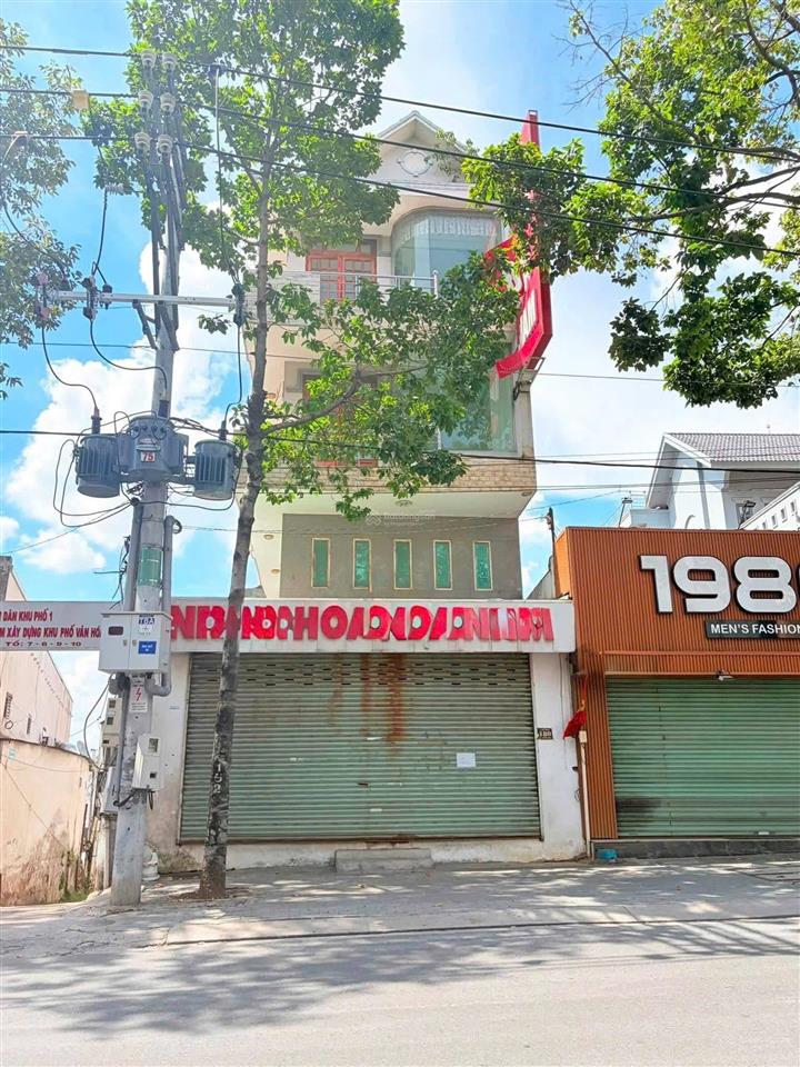Mặt bằng kinh doanh đường yersin 7x15m. 1 trệt 3 lầu đang sơn mới chỉ 40tr/th, gần ngã 6
