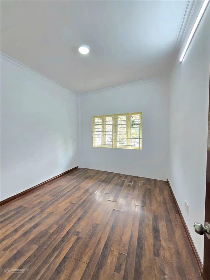 Nhà mặt tiền kd đường số 1 kdc hiệp thành 2. 2 mặt tiền 6x19m. full thổ cư đã hoàn công