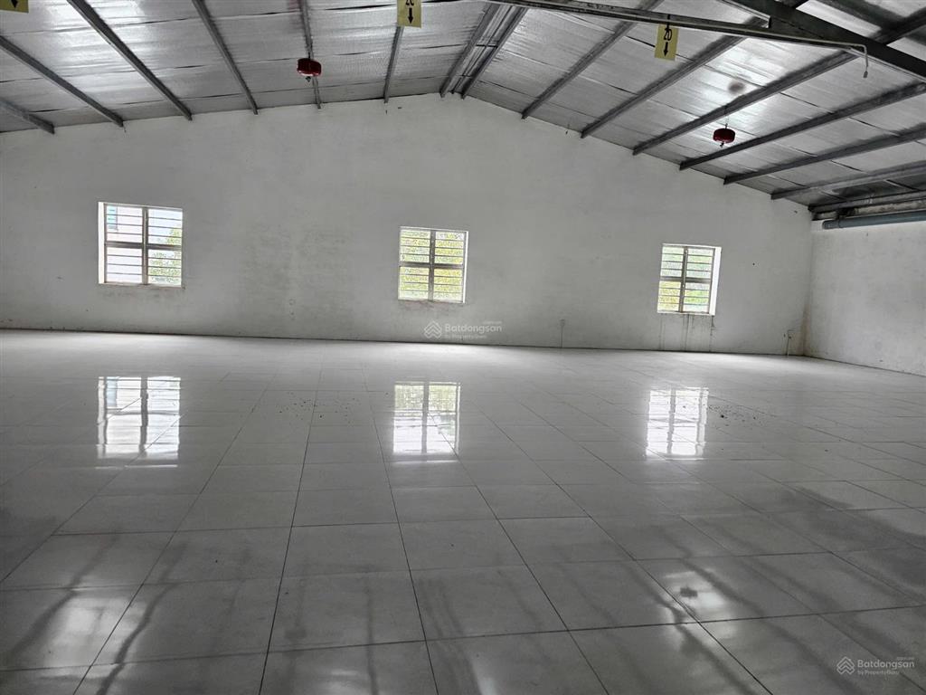 Kho chánh mỹ 15x35m. diện tích sử dụng 600m2 chỉ 12tr/th cọc 1 tháng