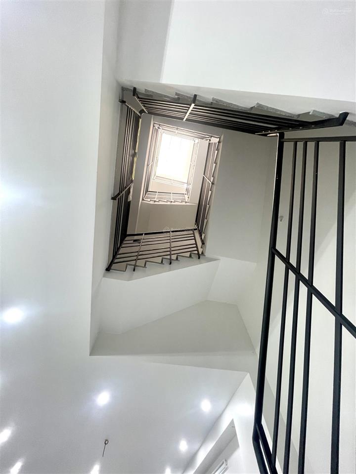 Nhà mới xây 5x24 kiên cố hoàn công đầy đủ, thiết kế mới hiện đại vô ở ngay không cần sửa