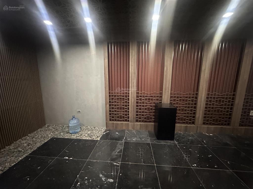 Cho thuê nguyên căn tại mỹ đình  từ liêm  hà nội. diện tích 70m2 x 4 tầng.  0982 247 ***