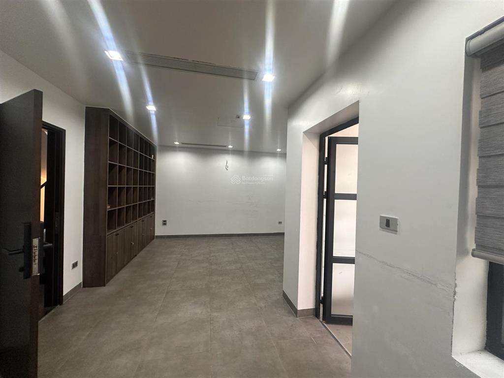 Cho thuê nguyên căn tại mỹ đình  từ liêm  hà nội. diện tích 70m2 x 4 tầng.  0982 247 ***