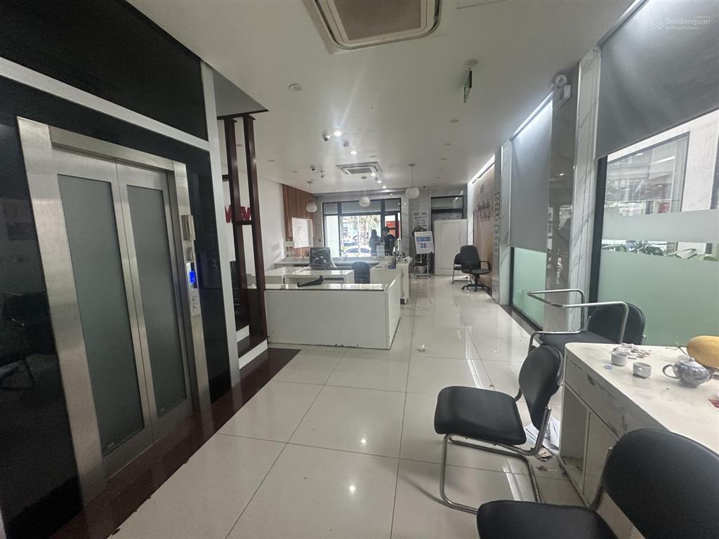 Cho thuê nhà nguyên căn tại mỹ đình  từ liêm  hà nội. diện tích 95m2 x 5 tầng  0982 247 ***