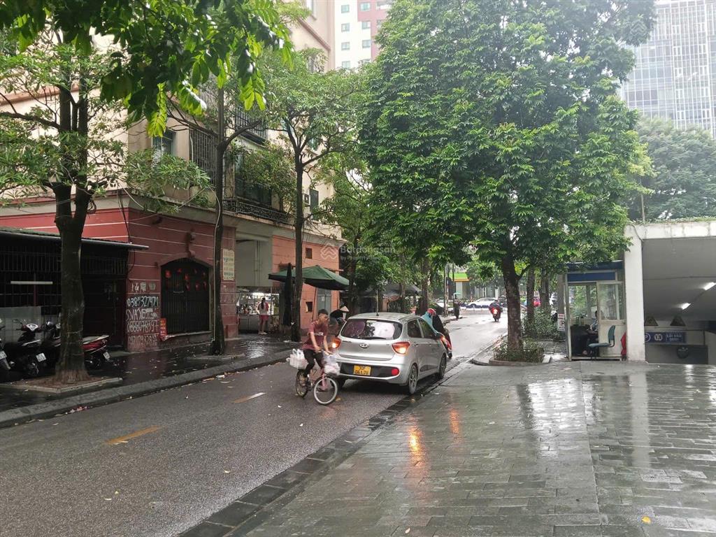 Bán shophouse chân đế ngay mặt đường lê văn lương, thanh xuân, 170m2, 50 tỷ