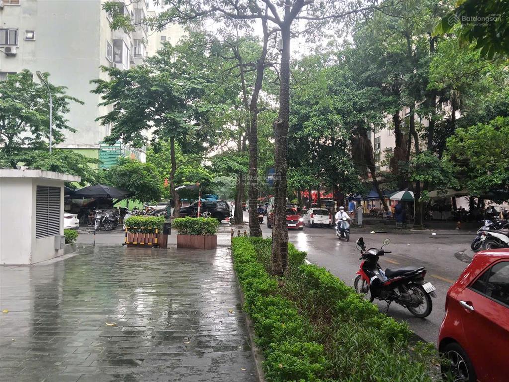 Bán shophouse chân đế ngay mặt đường lê văn lương, thanh xuân, 170m2, 50 tỷ
