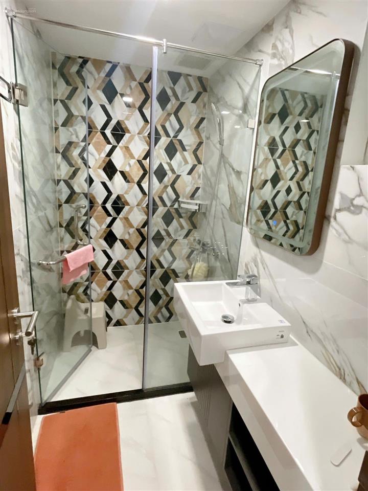 Cần cho thuê gấp căn hộ chung cư hùng vương plaza 3 pn 3wc full nội thất