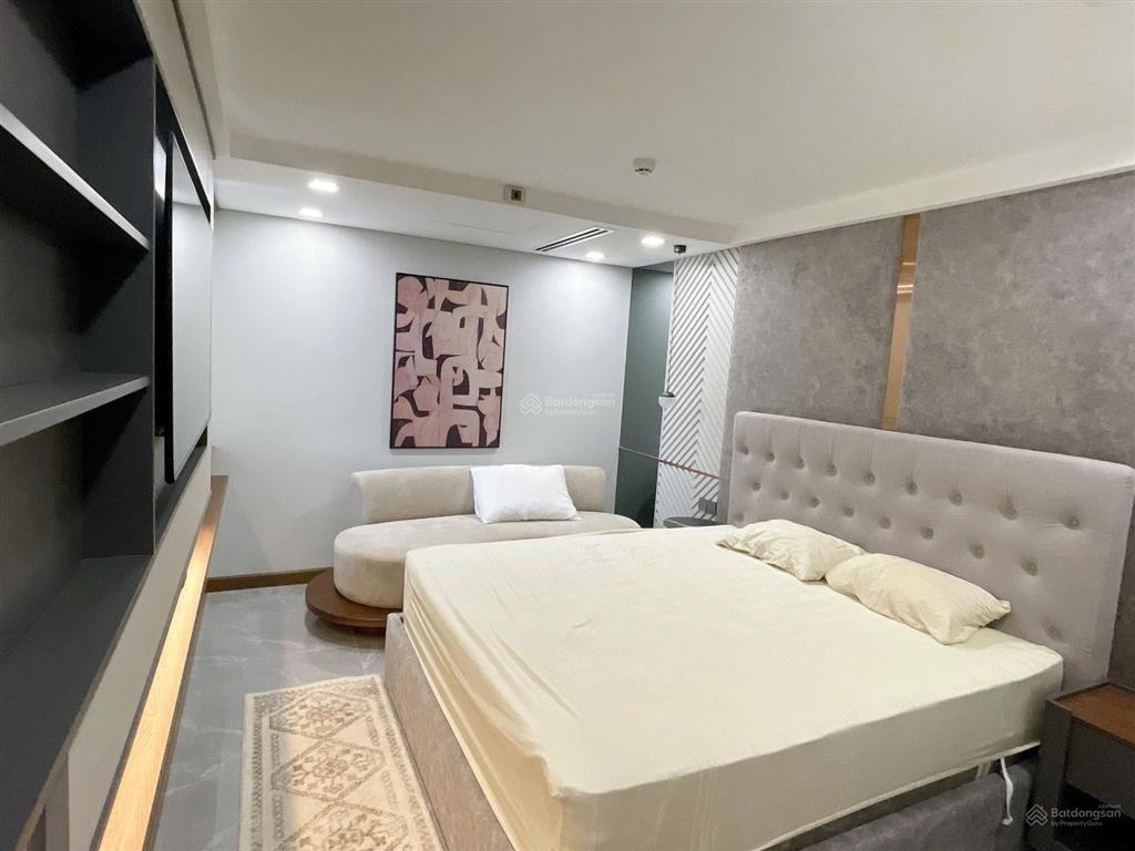 Cần cho thuê gấp căn hộ chung cư hùng vương plaza 3 pn 3wc full nội thất