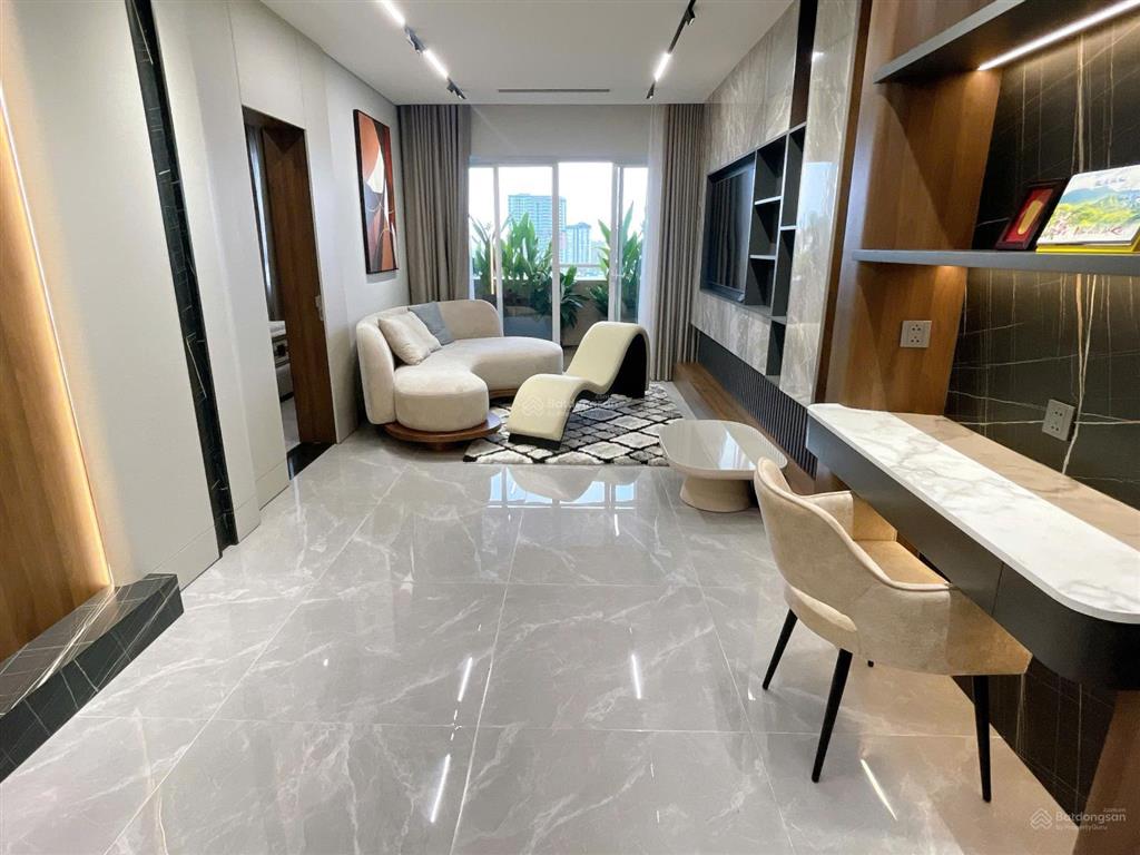Cần bán gấp căn hộ hùng vương plaza (parkson hùng vương) 3 pn 3 wc full nội thất giá 9,2 tỷ