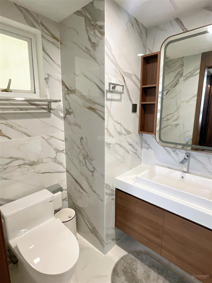 Cần bán gấp căn hộ hùng vương plaza (parkson hùng vương) 3 pn 3 wc full nội thất giá 9,2 tỷ