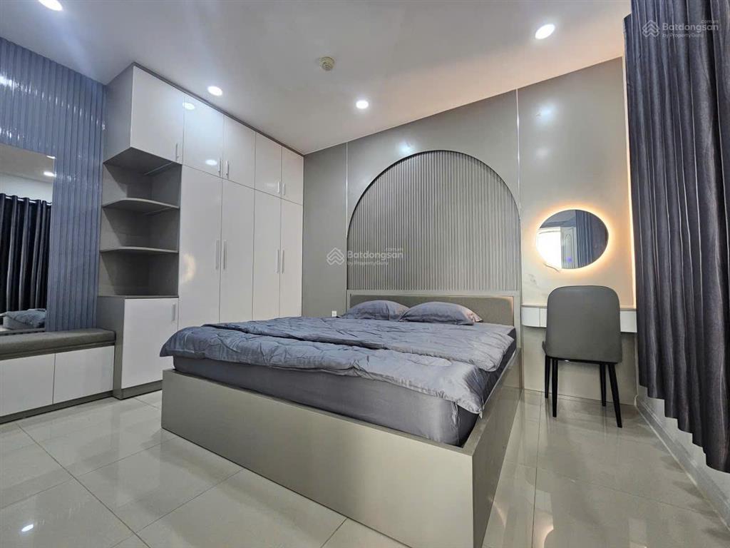 Bán căn hộ view phố biển tầng 31 ngay trung tâm thành phố nha trang chỉ 2.9 tỷ