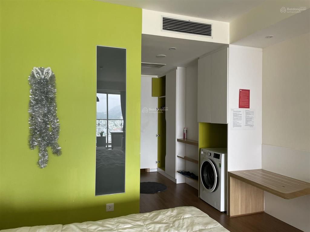 Bán căn hộ view phố có ban công rộng ngắm thành phố siêu đẹp tui blue chỉ 2,8 tỷ