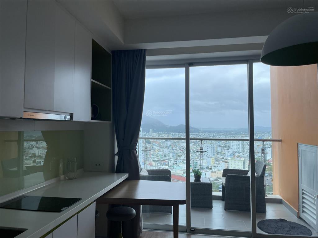 Bán căn hộ view phố có ban công rộng ngắm thành phố siêu đẹp tui blue chỉ 2,8 tỷ