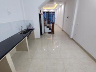 Cho thuê nr dtsd 100m2 (50m2x 2 tầng), 193 định công hạ, 6.5 triệu/th