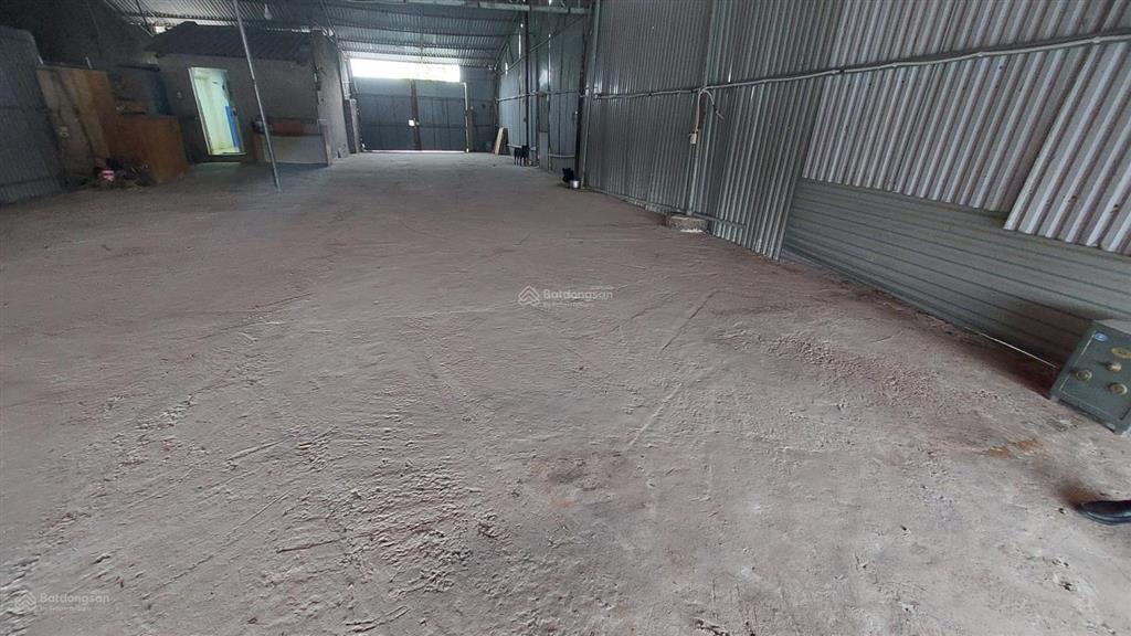Kho 220m2, có 3fa, cont 40ft đỗ cửa, khuyến lương, 65 nghìn/m2/tháng