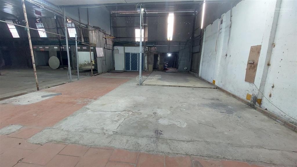 Kho 350m2, khuyến lương, cont 40ft đỗ