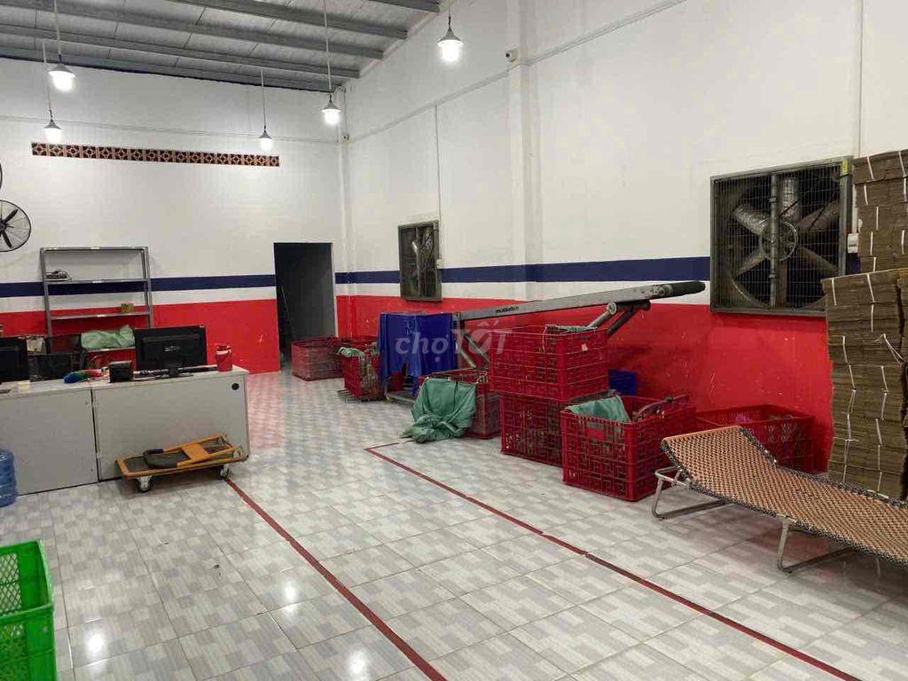 BÁN GẤP NHÀ KHO MT ĐƯỜNG 8M PHÙ HỢP KD MỌI NGÀNH NGHỀ